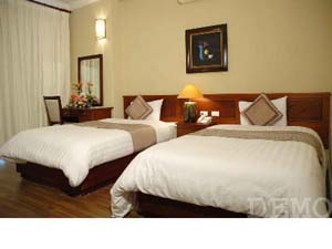 Family 5 room double and 1 child with city view, balcony, an extra bed, private facilities, and breakfast